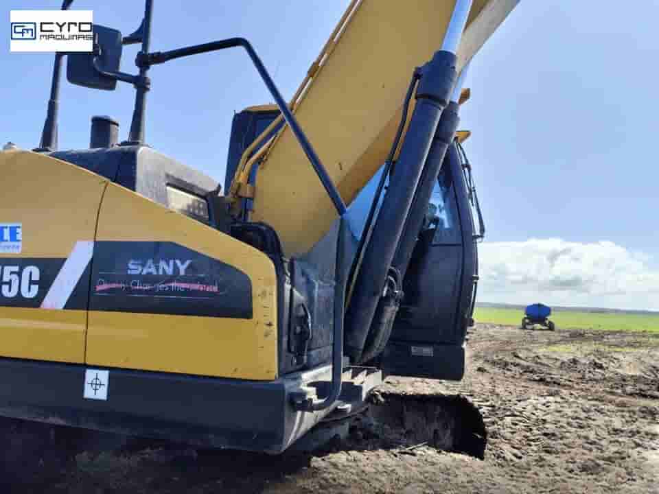 Escavadeira Sany SY215C 2022