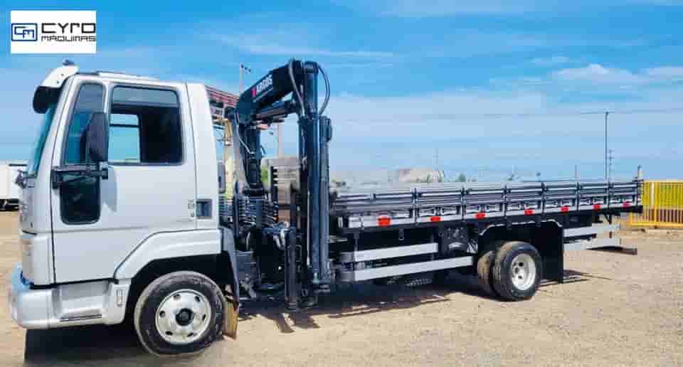 Caminhão Ford CARGO 815/815 S/815 E Turbo 2p (Diesel) 2012