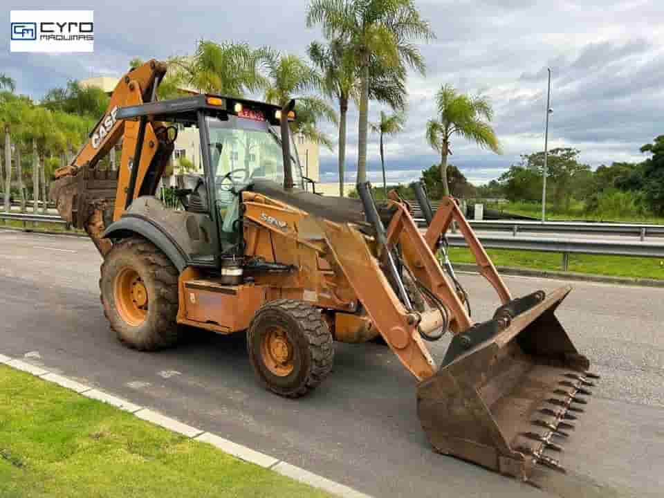 Retro Escavadeira Case 580N 2013
