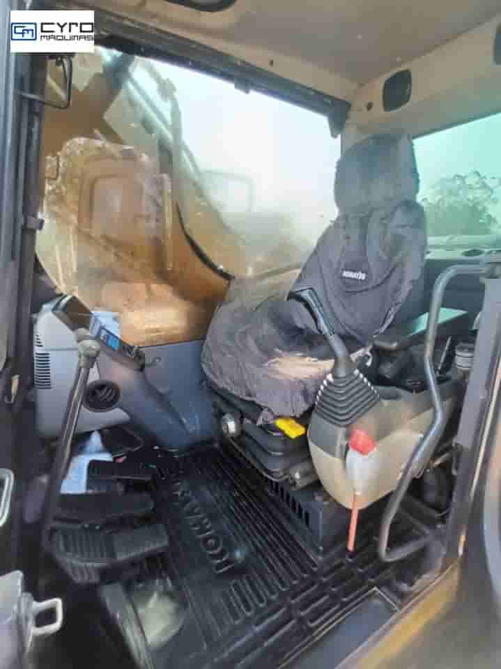 Escavadeira Komatsu PC200 2014