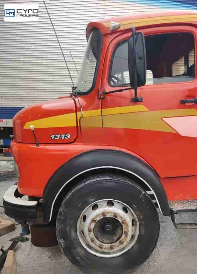 Caminhão Mercedes-Benz L-1313 3-Eixos 2p (diesel) 1970