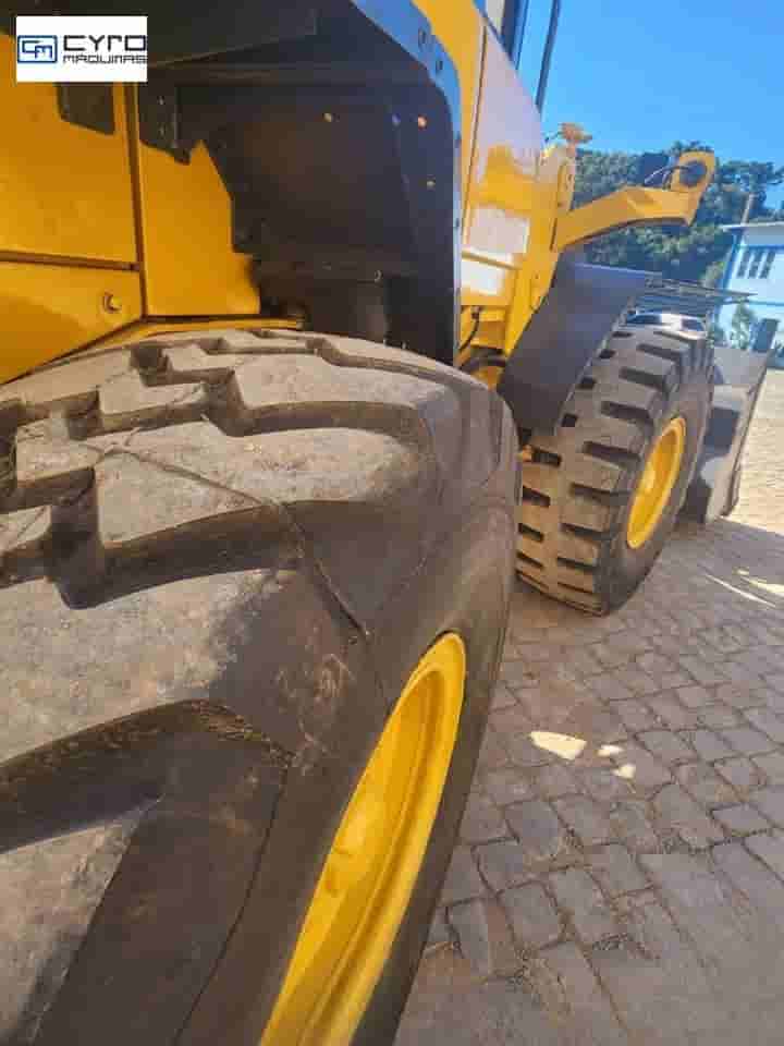 Pá Carregadeira Volvo L60F 2013