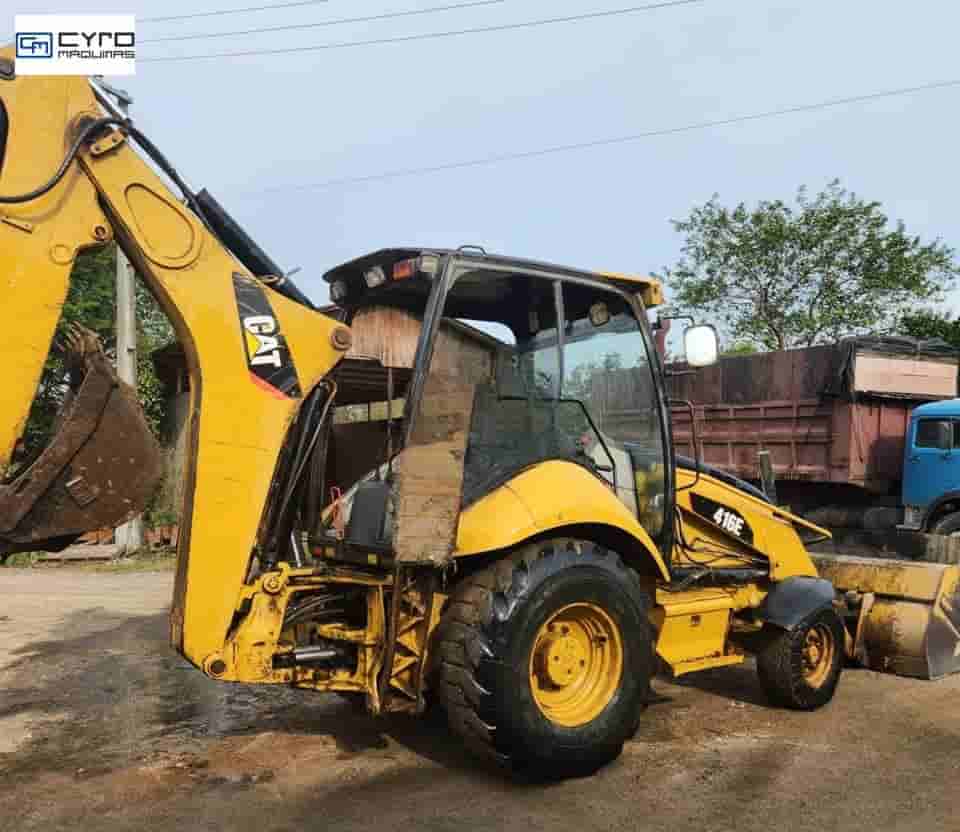 Retro Escavadeira Caterpillar 416E 2011
