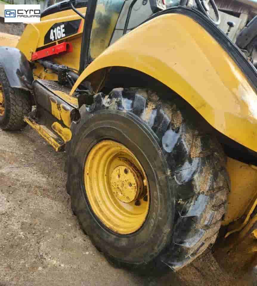 Retro Escavadeira Caterpillar 416E 2011