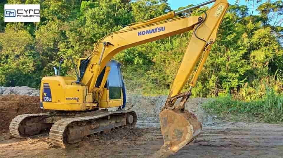 Escavadeira Komatsu PC138 US 2011