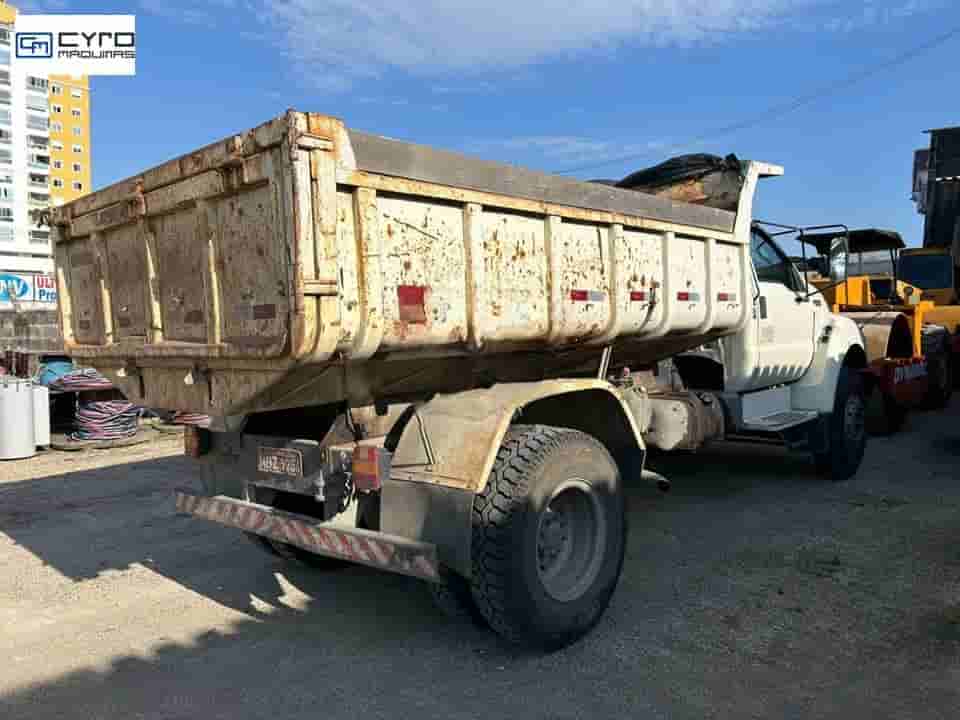 Caminhão Ford F-14000 2p (diesel) 2003