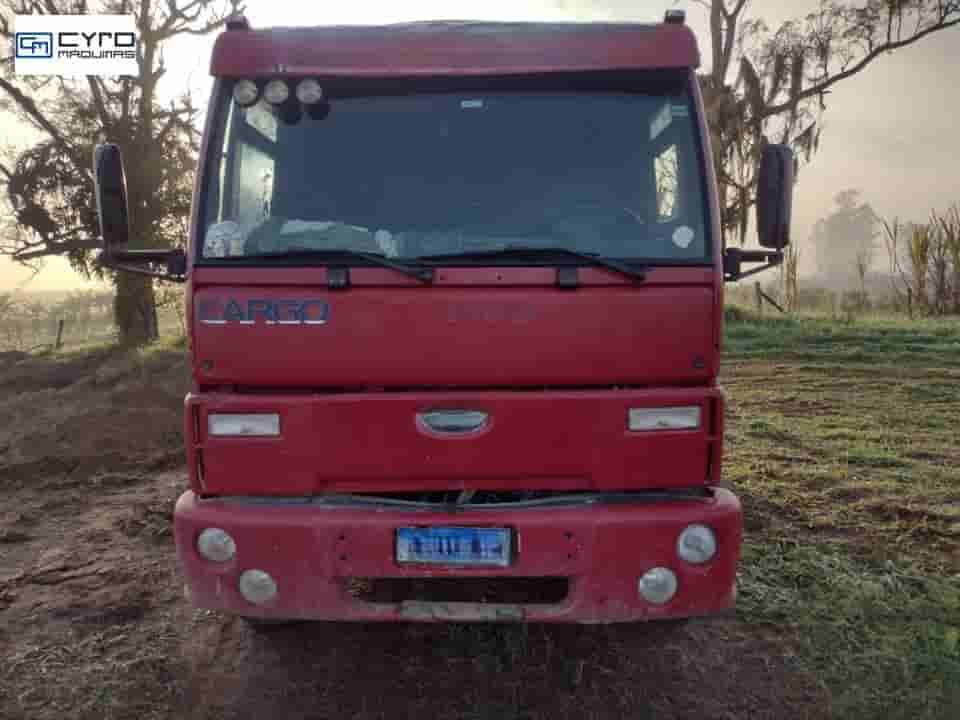 Caminhão Ford CARGO 1622 T 3-Eixos 2p (diesel) 2002