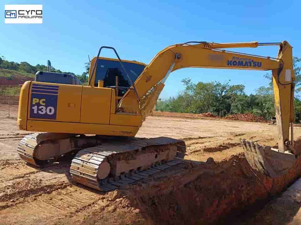 Escavadeira Komatsu PC130 2014