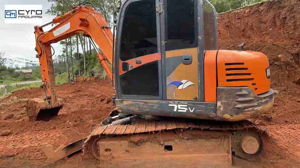 Mini-Escavadeira Doosan S75V 2015