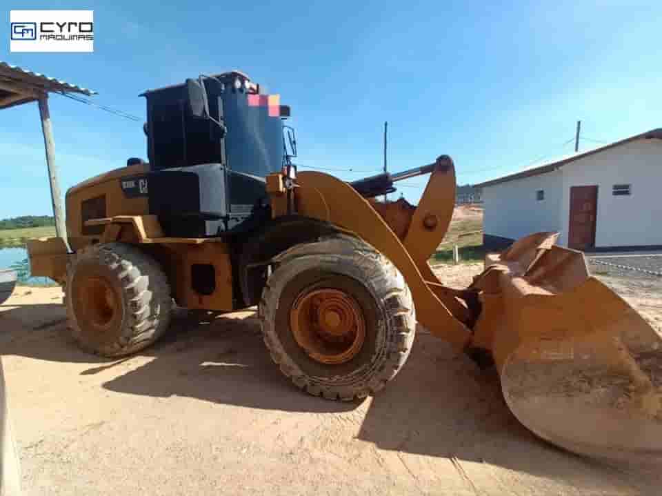 Pá Carregadeira Caterpillar 938K 2014