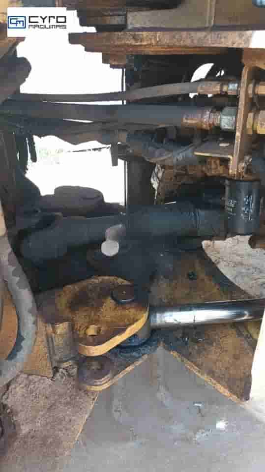 Pá Carregadeira Caterpillar 938K 2014