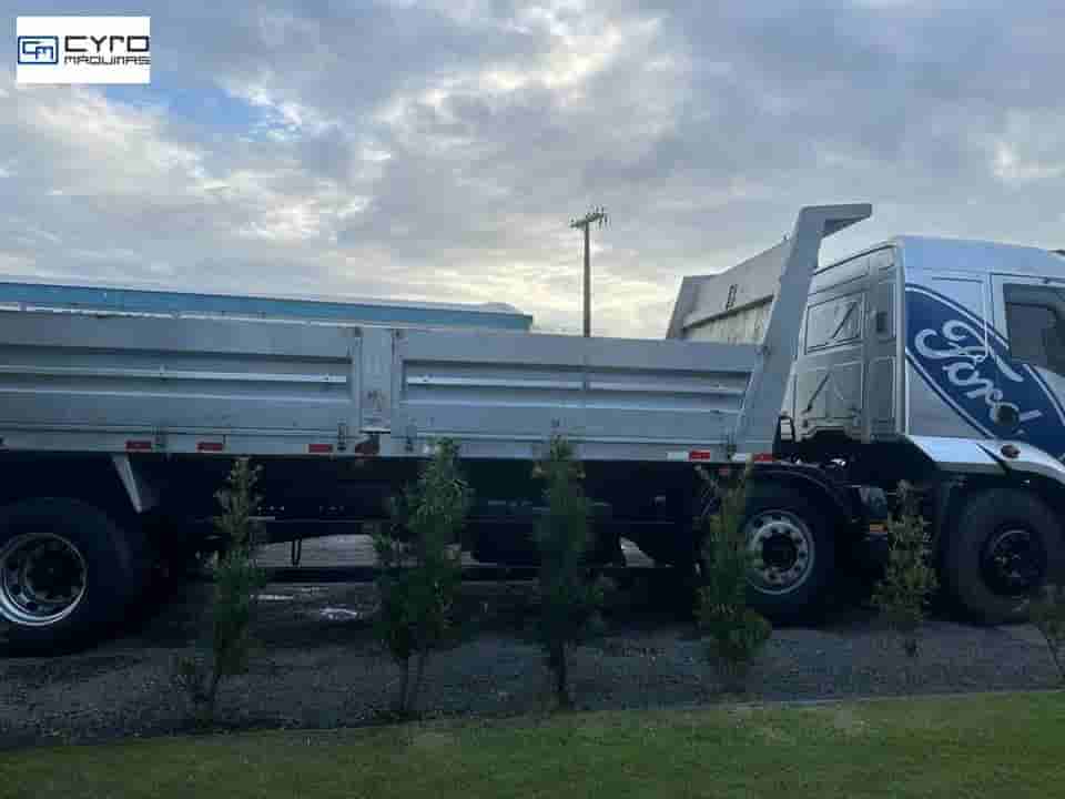 Caminhão Ford CARGO 2429 E 6X2 Turbo 2p (diesel)(E5) 2013