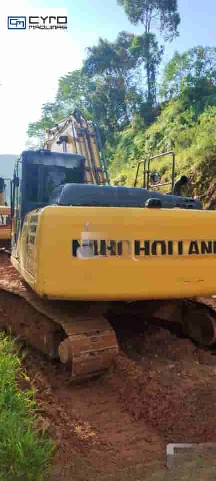 Escavadeira New Holland E245 C 2015