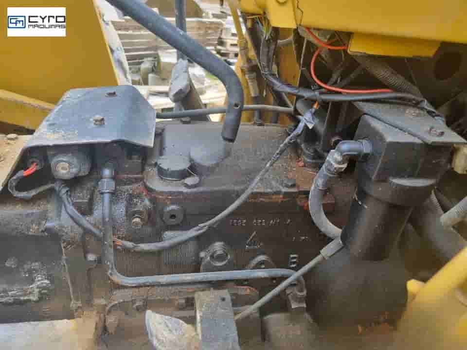 Retro Escavadeira Massey Ferguson MF86 1990