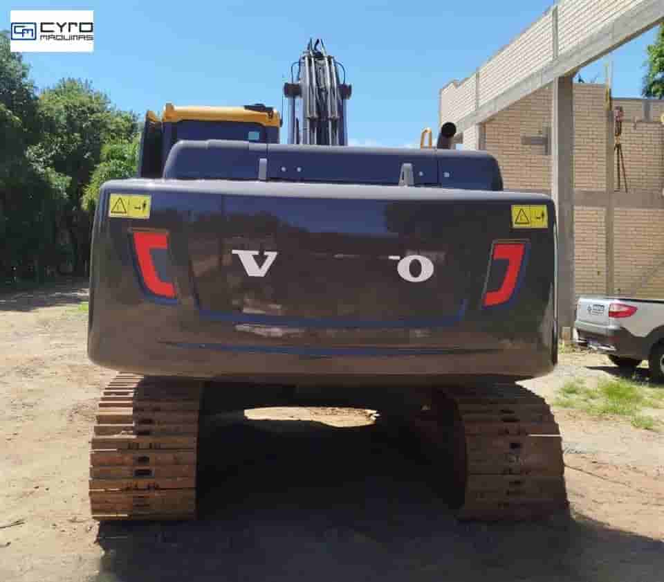 Escavadeira Volvo EC200D 2021