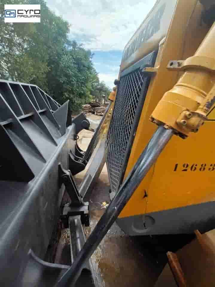 Trator de Esteira Liebherr PR 754 2011