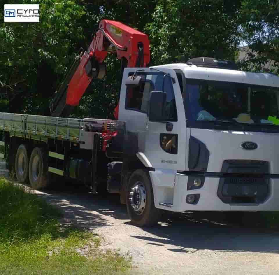 Caminhão Ford CARGO 2423 E 6X2 Turbo 2p (diesel)(E5) 2013