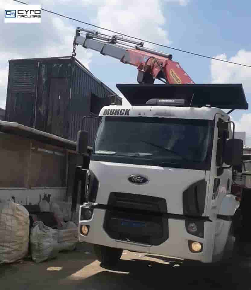 Caminhão Ford CARGO 2423 E 6X2 Turbo 2p (diesel)(E5) 2013