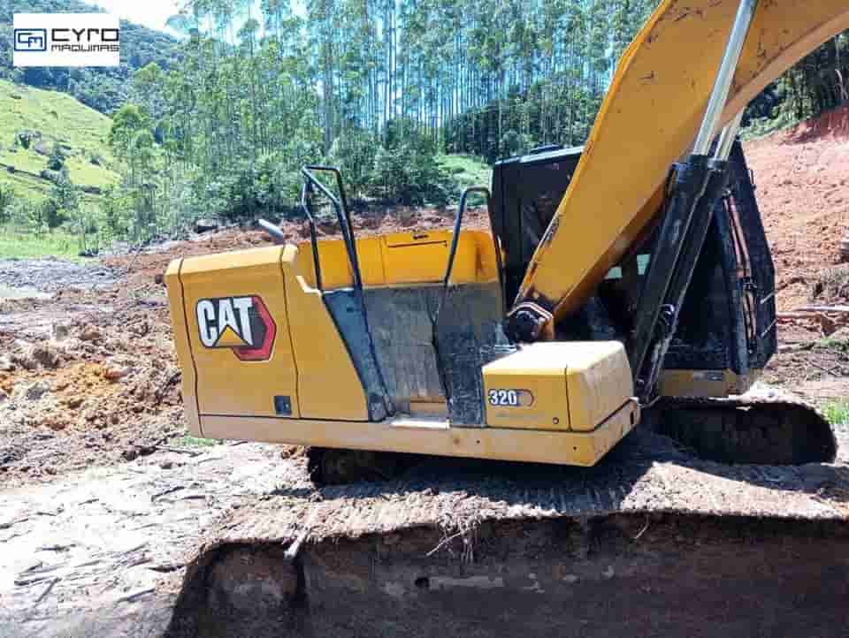 Escavadeira Caterpillar 320 2019