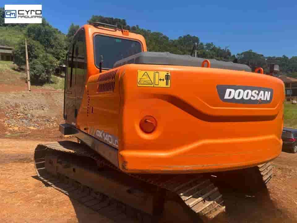 Escavadeira Doosan DX140LC 2018