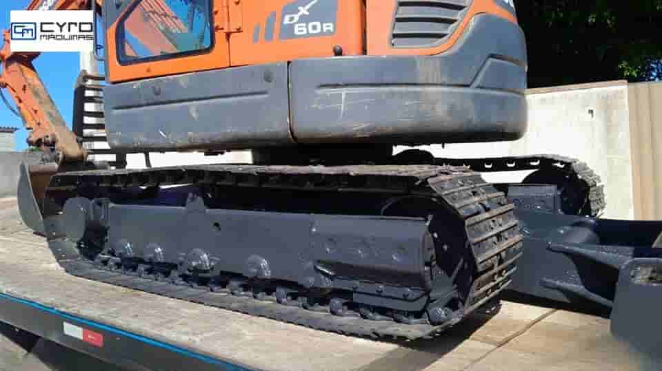 Mini-Escavadeira Doosan DX60R 2013