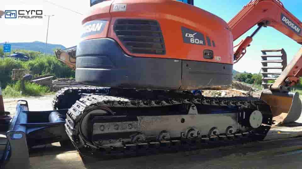 Mini-Escavadeira Doosan DX60R 2013