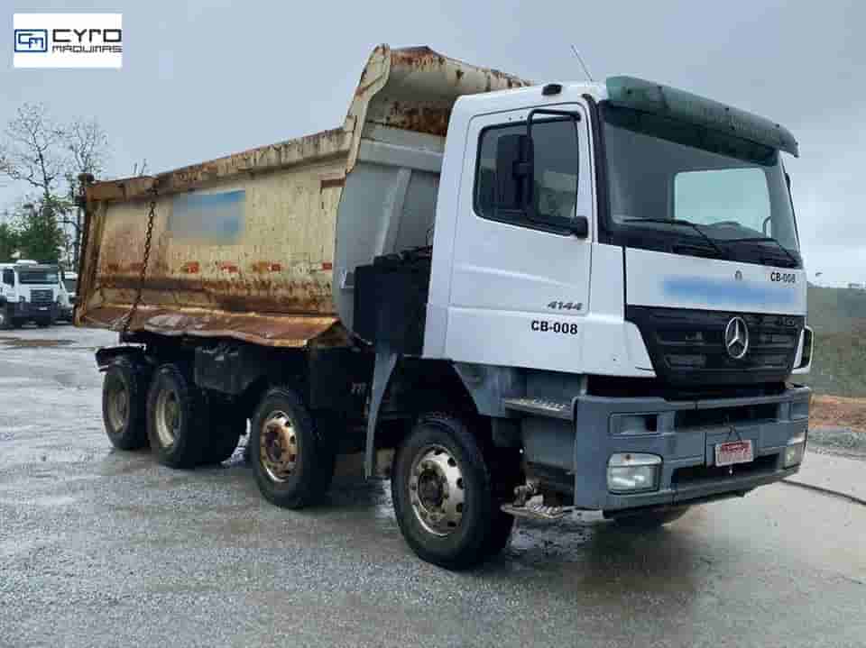 Caminhão Mercedes-Benz Axor 4144 K 8x4 2p (diesel 2008