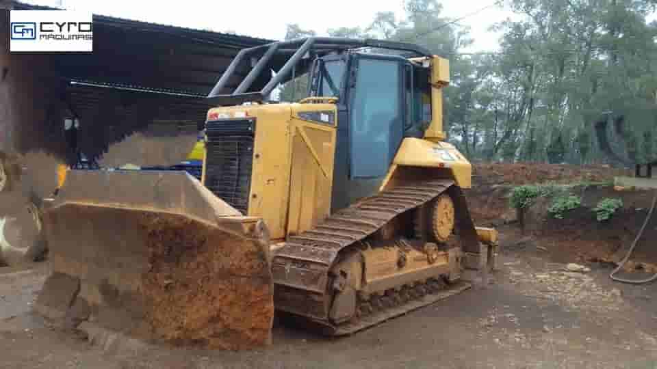 Trator de Esteira Caterpillar D6N 2012