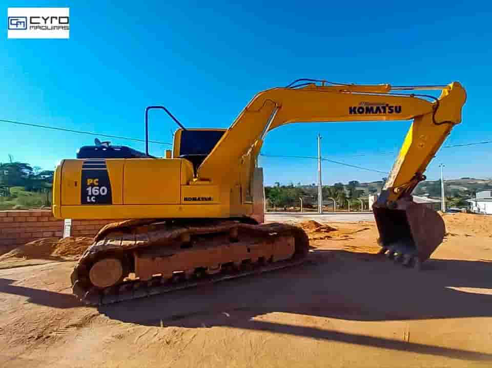 Escavadeira Komatsu PC160 2018