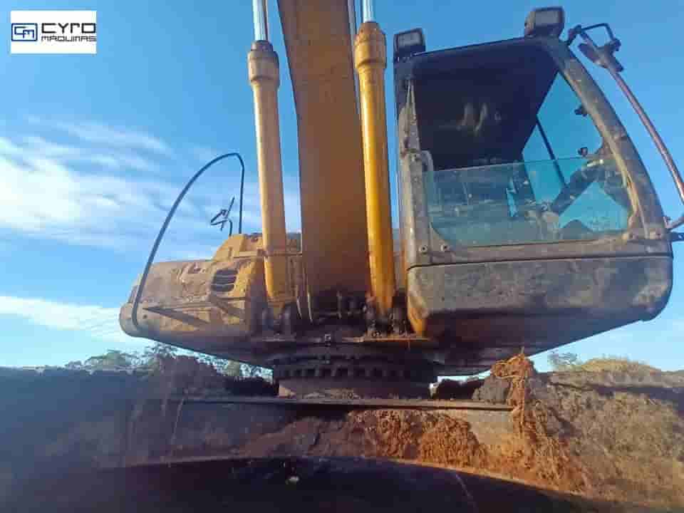 Escavadeira Caterpillar 320C 2008