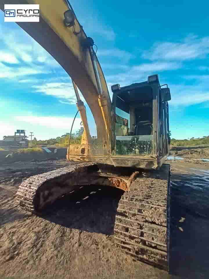 Escavadeira Caterpillar 320C 2008