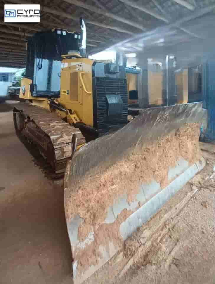 Trator de Esteira Caterpillar D4 2021