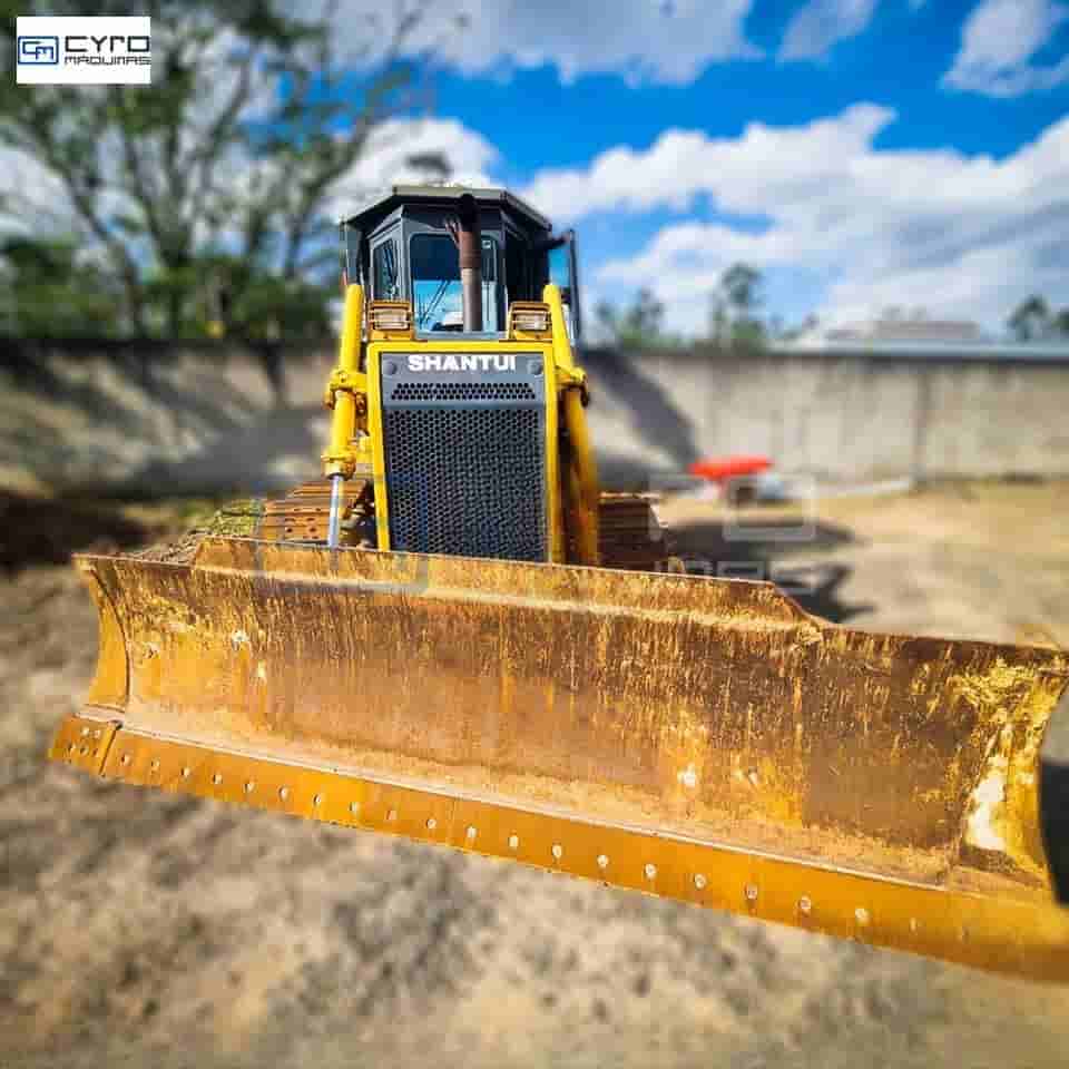 Trator de Esteira Shantui SD13 2010