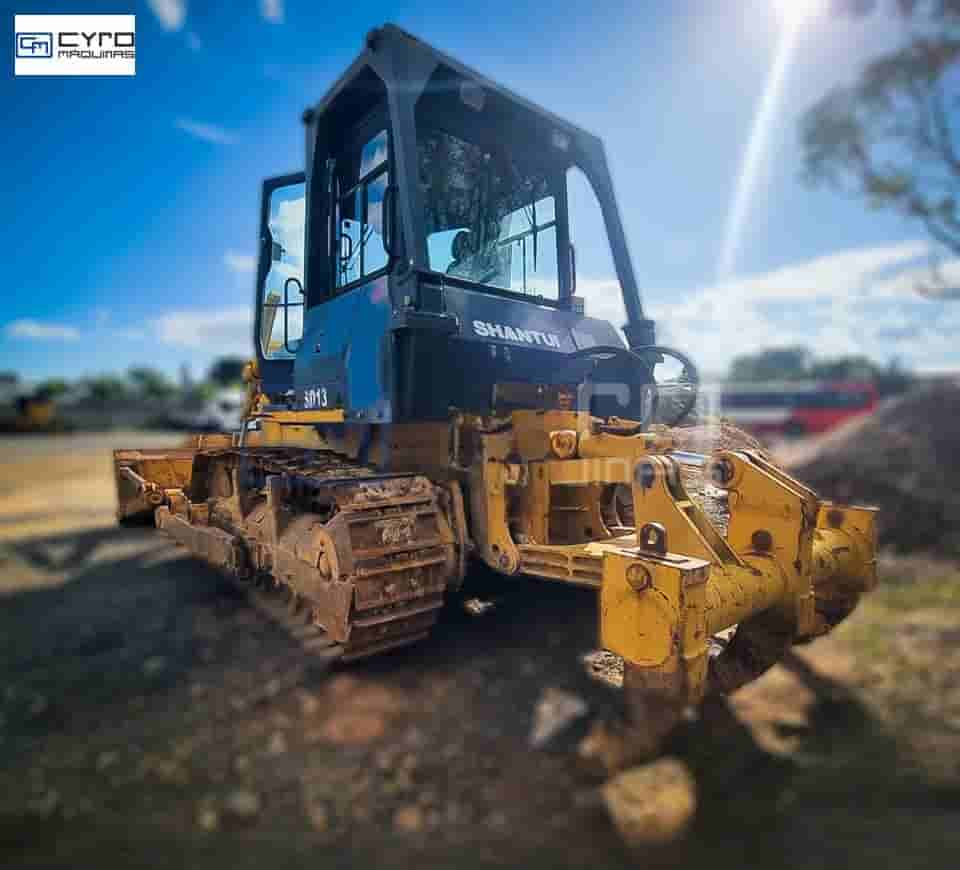 Trator de Esteira Shantui SD13 2010