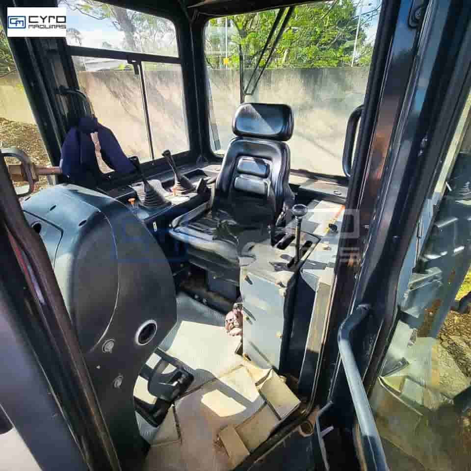 Trator de Esteira Shantui SD13 2010