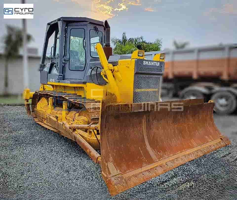 Trator de Esteira Shantui SD16 2010