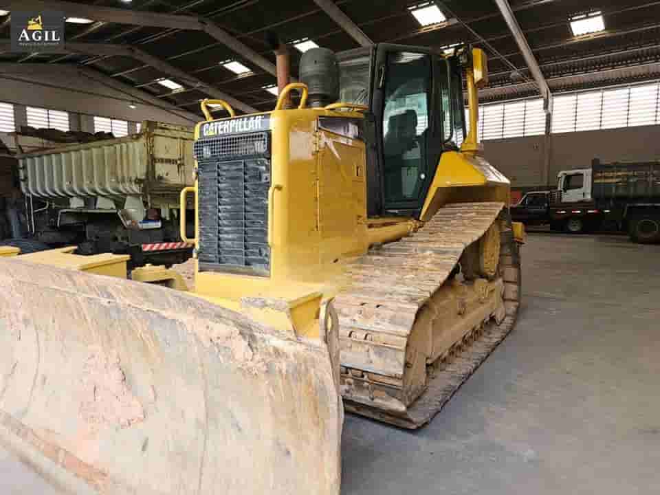 Trator de Esteira Caterpillar D6N 2010