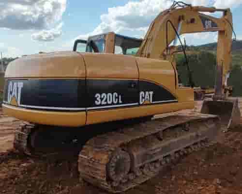 Escavadeira Caterpillar 320CL 05/05