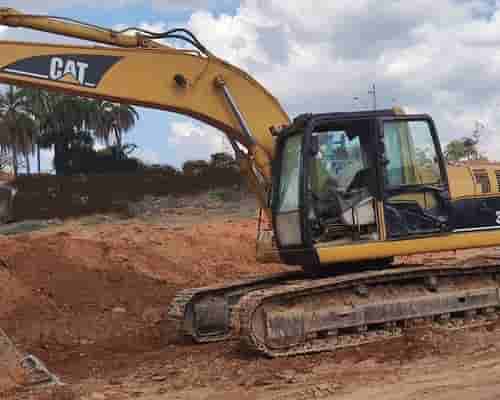 Escavadeira Caterpillar 320CL 05/05