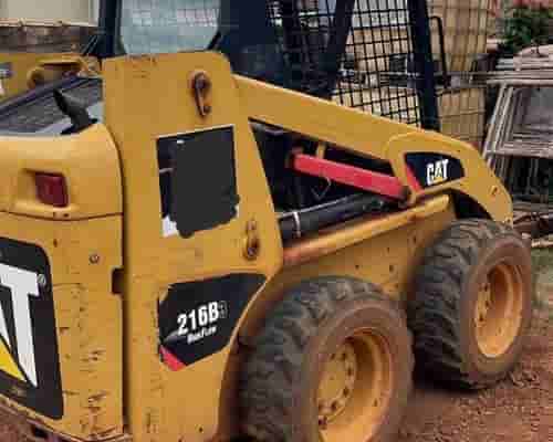 Mini Carregadeira Caterpillar 216 12/12