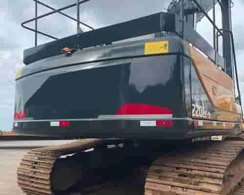 Escavadeira Hyundai R220 LC 20/20