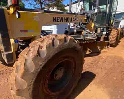 Motoniveladora New Holland RG 170B 18/18
