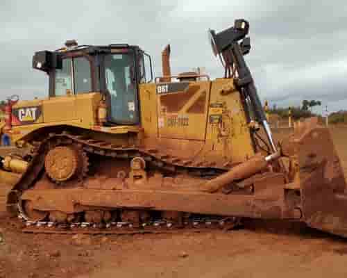Trator de Esteiras Caterpillar D8T 18/18