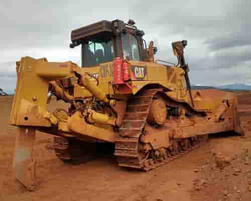 Trator de Esteiras Caterpillar D8T 18/18