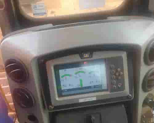 Trator de Esteiras Caterpillar D8T 18/18