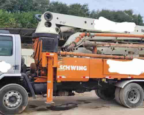 Bomba de Concreto Schwing Stetter S32x 01/01 - imagem de fundo