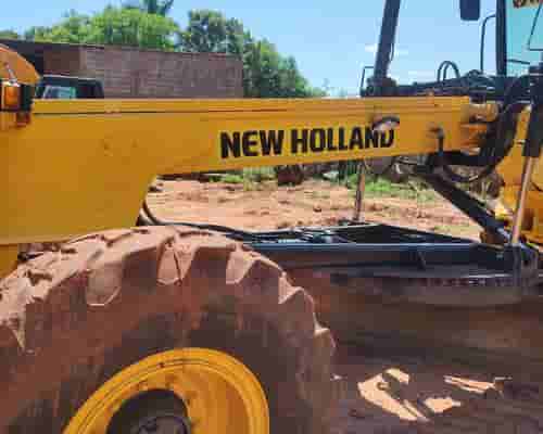Motoniveladora New Holland RG170 12/12
