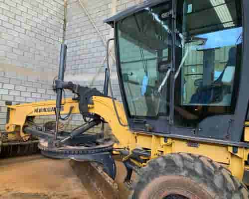 Motoniveladora New Holland RG170 11/11
