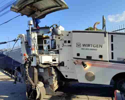 Fresadora de Asfalto Wirtgen W100 18/19 - imagem de fundo