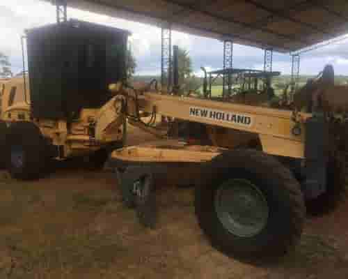 Motoniveladora New Holland RG 140B 07/07